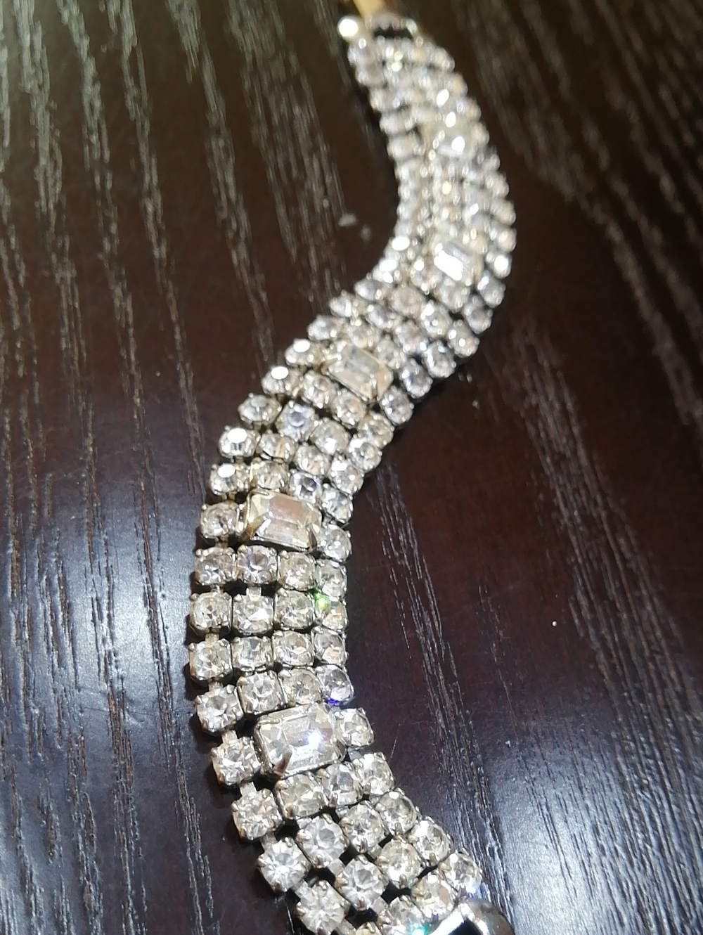 Weiss Sparkling Crystals Vintage Designer's Bracelet 7.25" Long - Picture 3 of 8